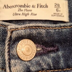 Abercrombie & Fitch The Flare Ultra High Rise Jeans Size 28/6s  Inseam 29 Inches